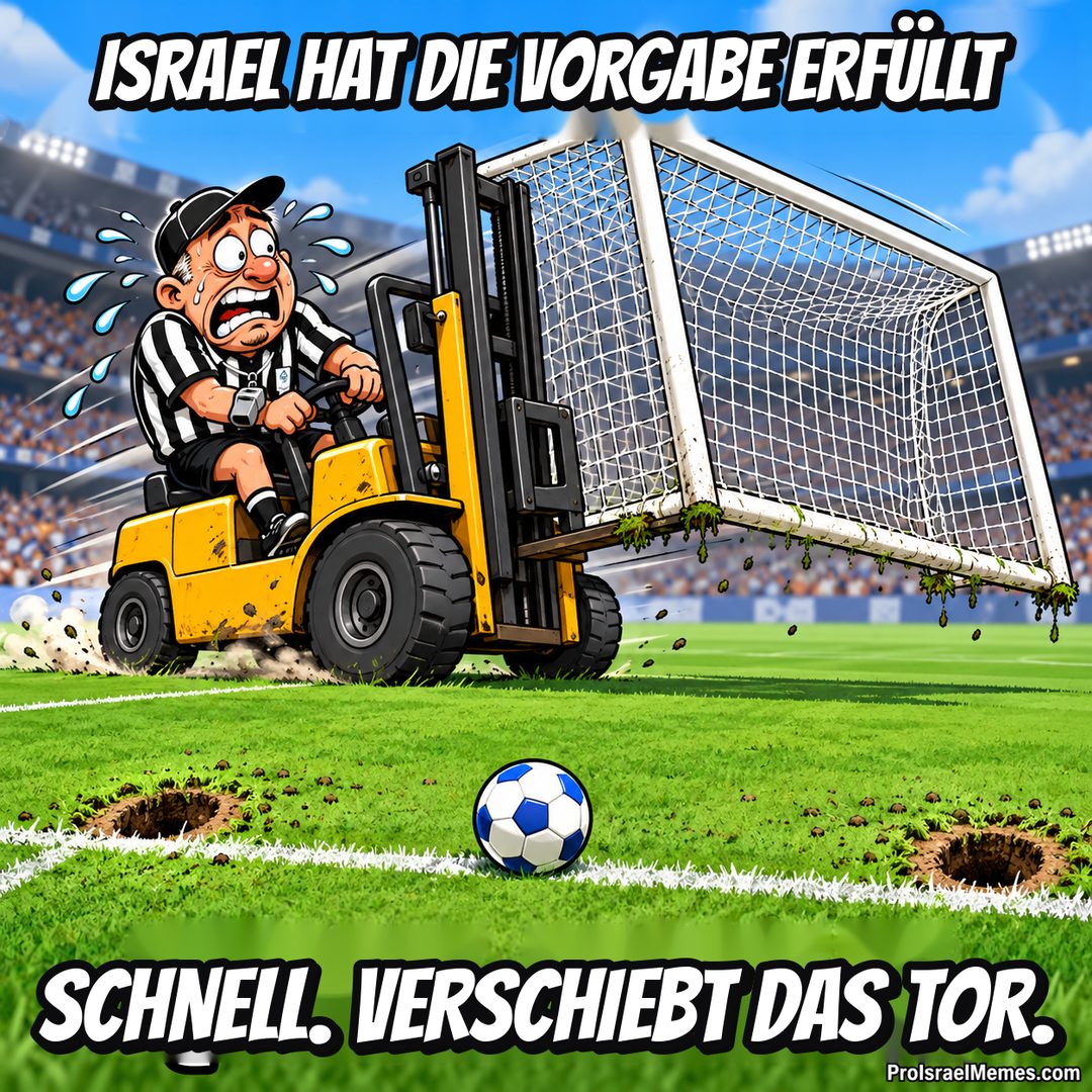 Ein schwitzender Schiedsrichter fährt einen gelben Gabelstapler mit einem weißen Fußballtor; daneben liegt ein blau-weißer Ball.